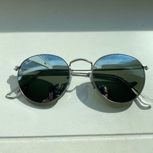 Ray-Ban RB3447 mirrored round metal sunglasses